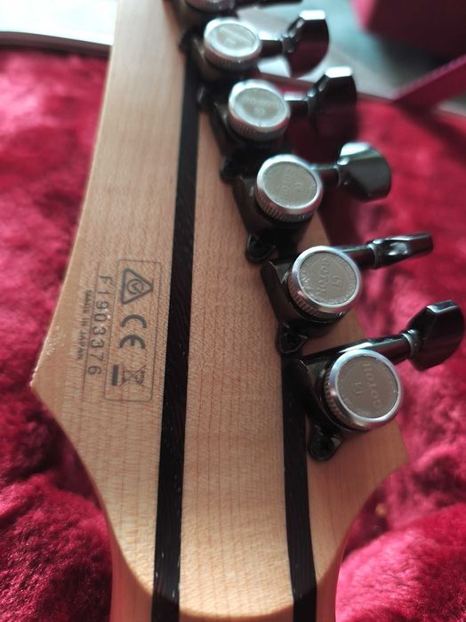 Китара  -  Ibanez 3327 FX