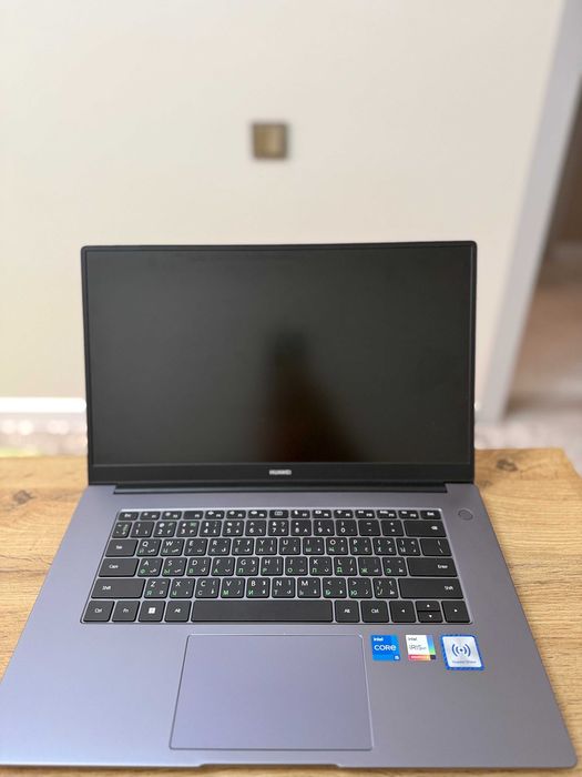 Ноутбук HUAWEI matebook D16