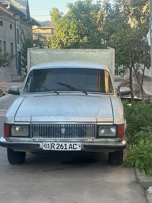 Машина Волга пикап