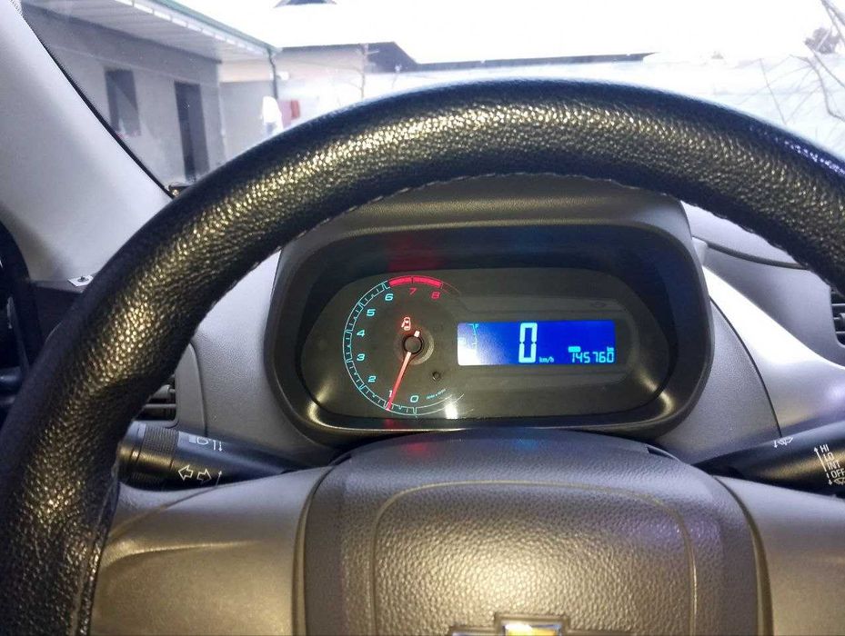 Срочно 2014 йил Кобальт механика 2-позиция сотилади