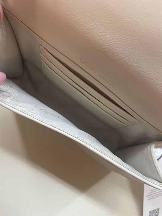 Оригинална дамска чанта Calvin Klein