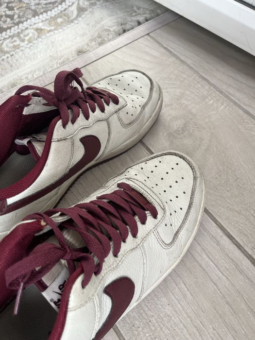 Продам кожанные кроссовки