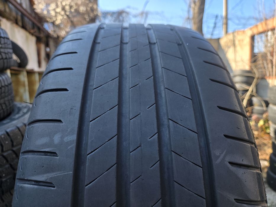 1бр. 245 40 19 Bridgstone RunFlat лятна.