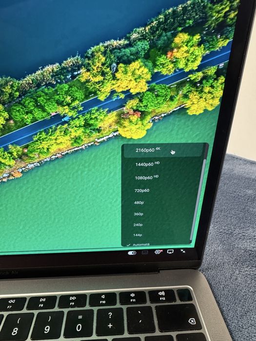 MacBook Air 13” 2019 – Space Gray – stare foarte bună