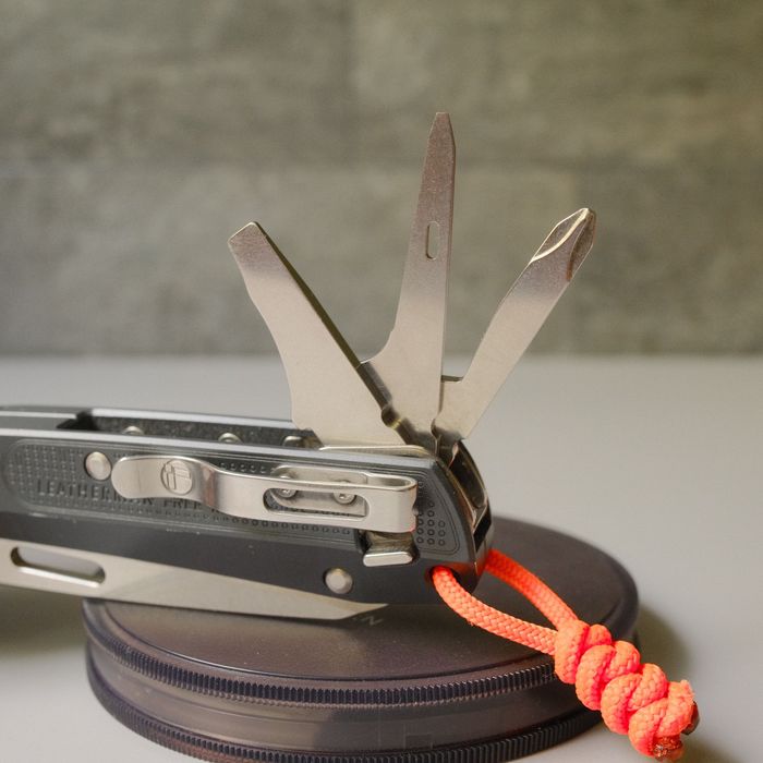 Мультитул Leatherman FREE K2