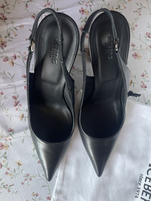 Обувки с висок ток Iceberg