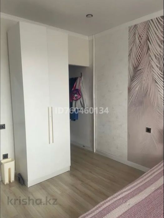 Продается 4 комн квартира