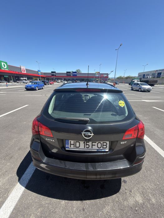 Opel Astra J 2014 1.7 cdti