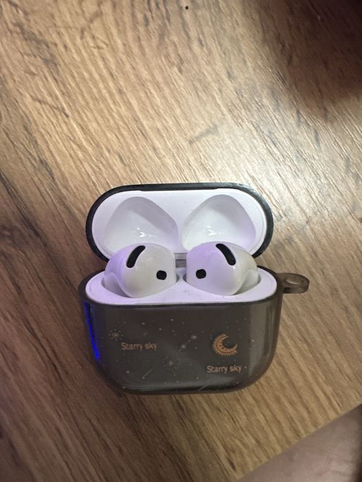 Apple AirPods 4 Active Noise Cancellation