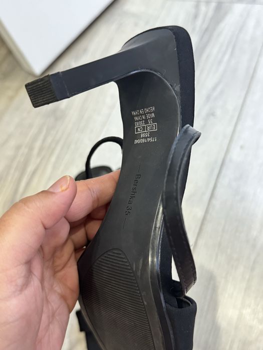 Туфли bershka новые