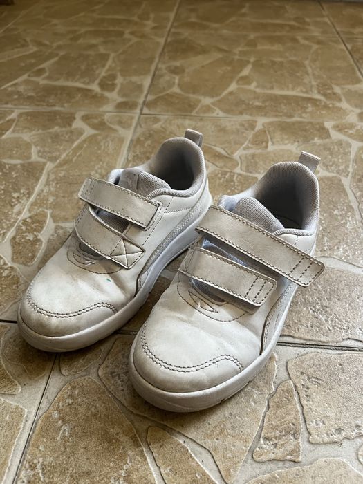 Бели маратонки Puma