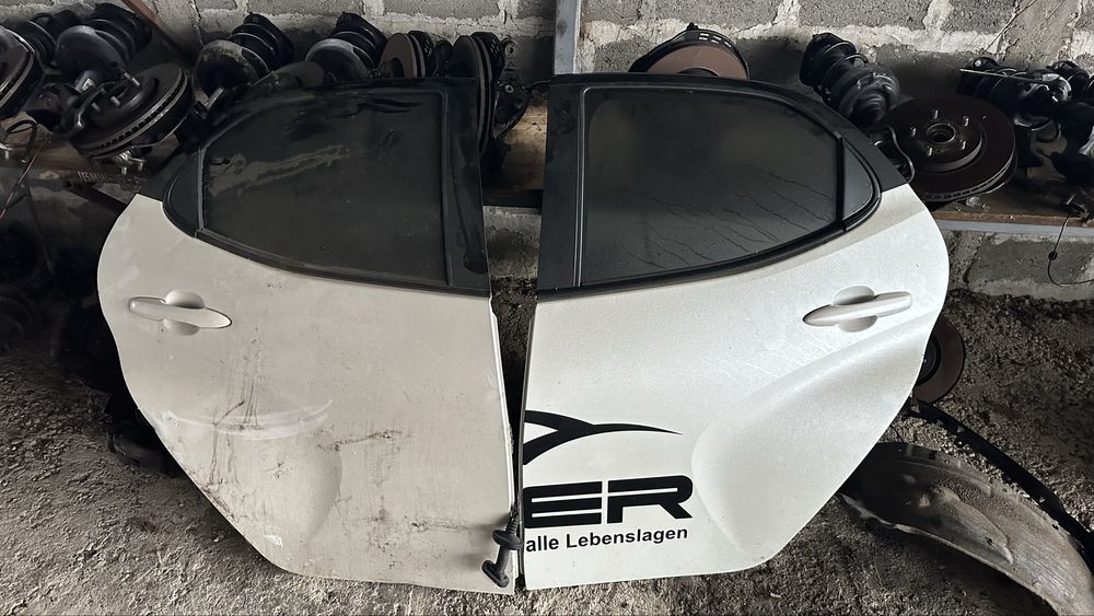 Врати Toyota Yaris  20-24