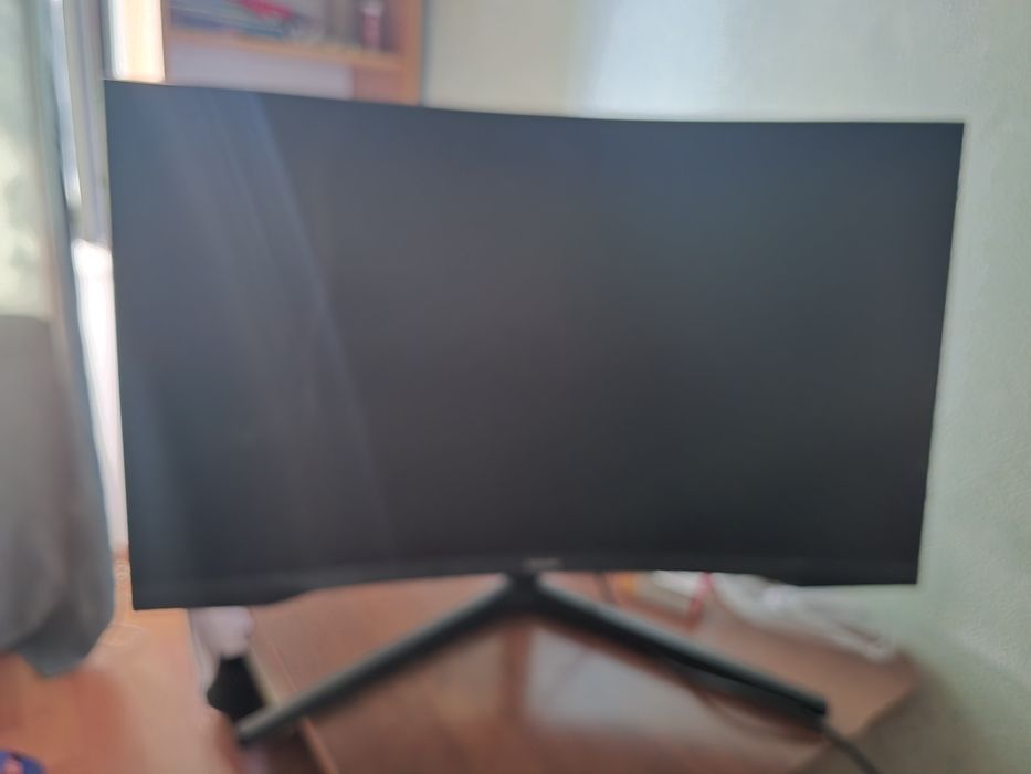 Samsung Odyssey G5 32" (сломана матрица)