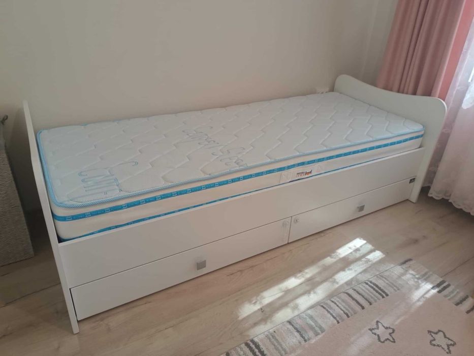 Детско легло с подматрачна рамка и двулицев матрак