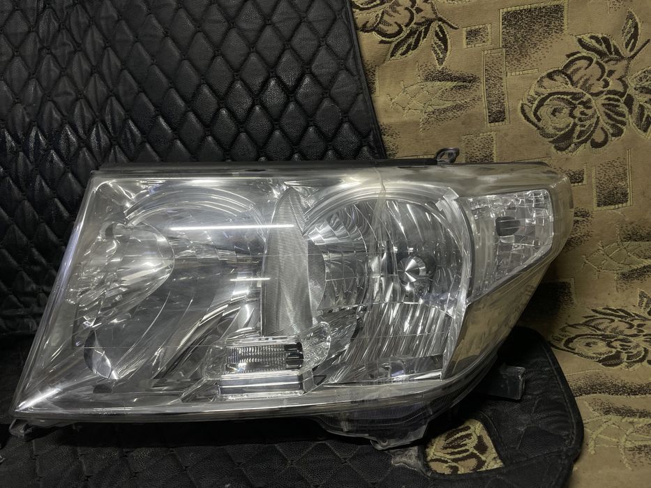 Land cruiser 200 фара передний
