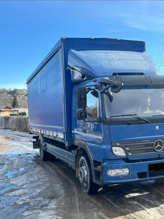 Vând Mercedes Atego