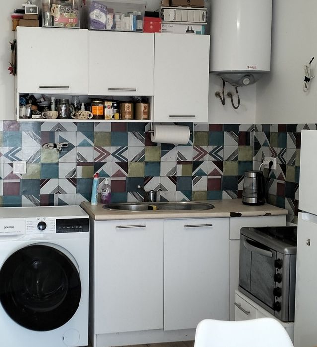 Продавам кухненски шкафове 130х60х30