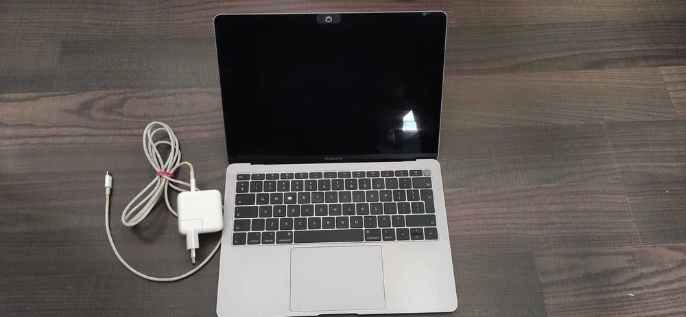 MacBook Air 13 2018 Retina i5 1,6 GHz, 8 GB, SSD 256GB Timisoara