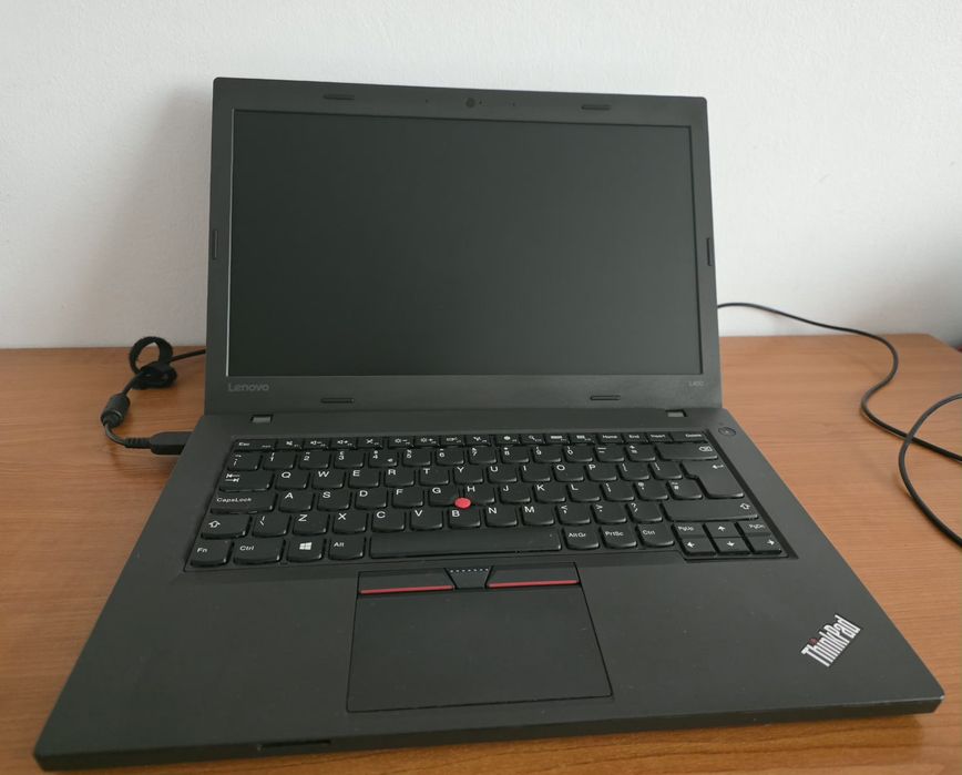 Laptop Lenovo ThinkPad L460 i5, arată și se mișcă ireproșabil.