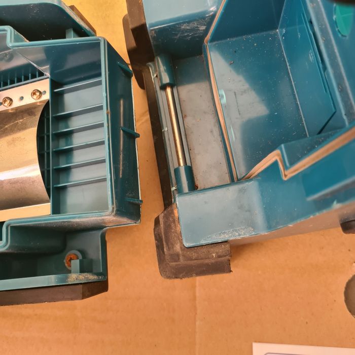 Radio Makita BMR 100 portabil