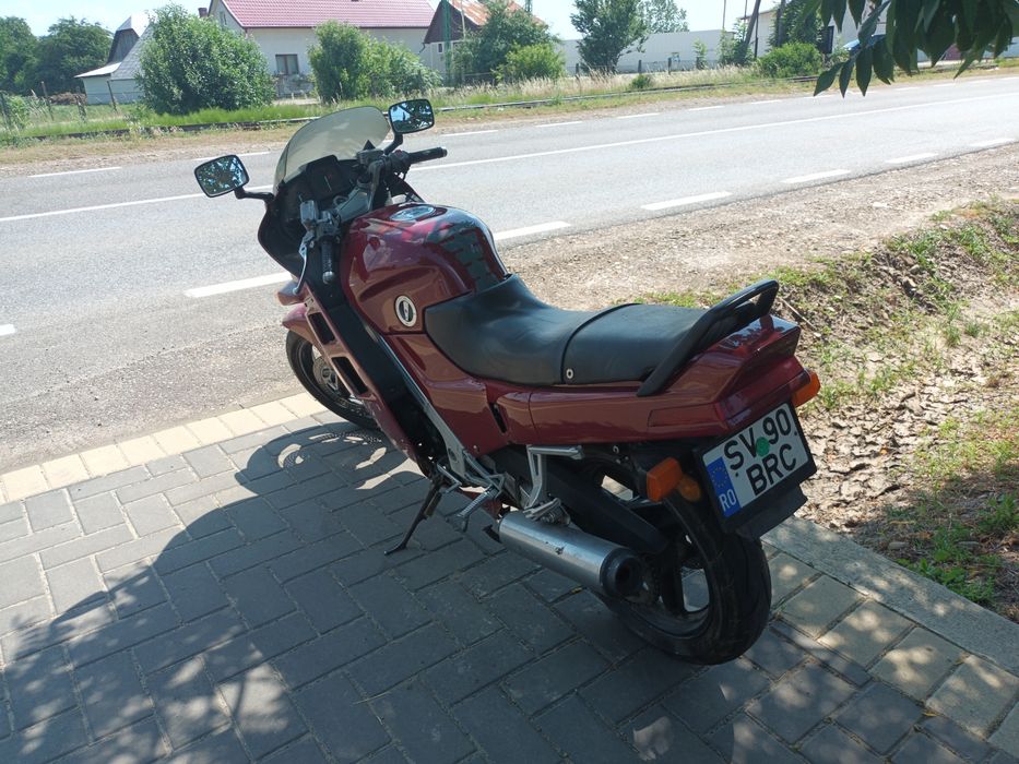 Honda VFR 750 RC 24
