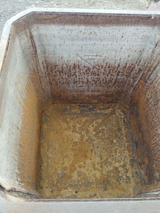 Продам мусорный контэйнер