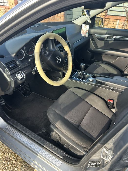 Mercedes c class 180