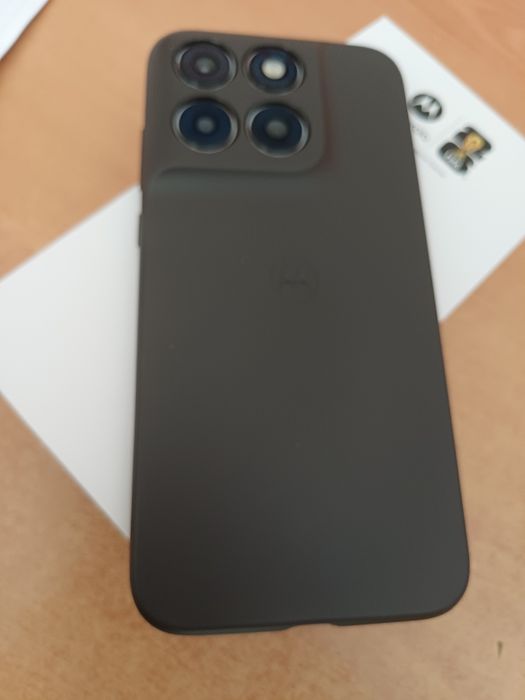 Moto G 77 nou la cutie