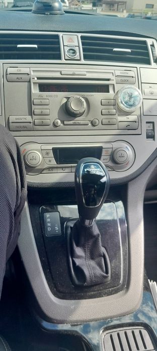 FORD Kuga 2012 — imagine 2