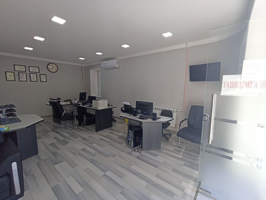 Продается нежилое помещение в городе Наваи 1 этаж  блок ставка  8 мкр