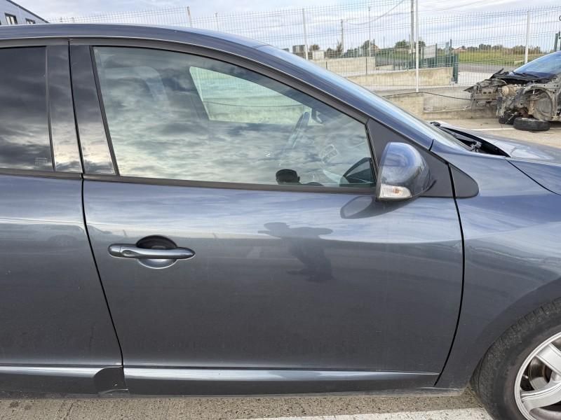 Portiera usa dreapta fata Renault Megane 3 facelift Hatchback culoare
