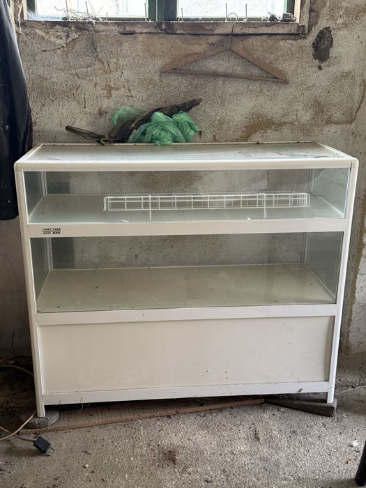 Витрини за магазин