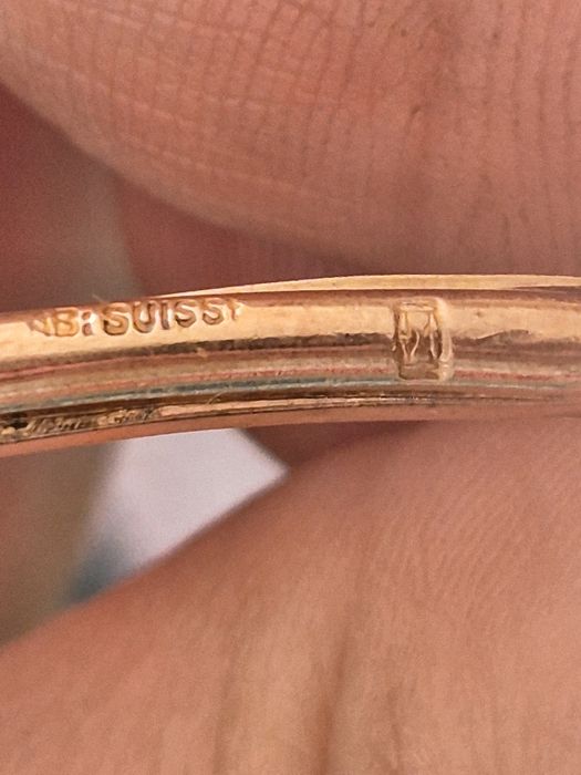 Антични дамски механични часовници