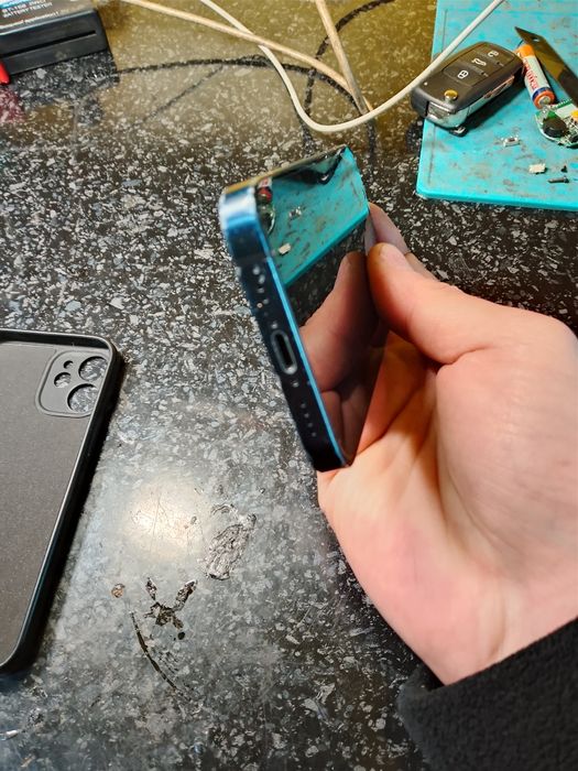 Iphone 12 mini обмен на нормальный андроид