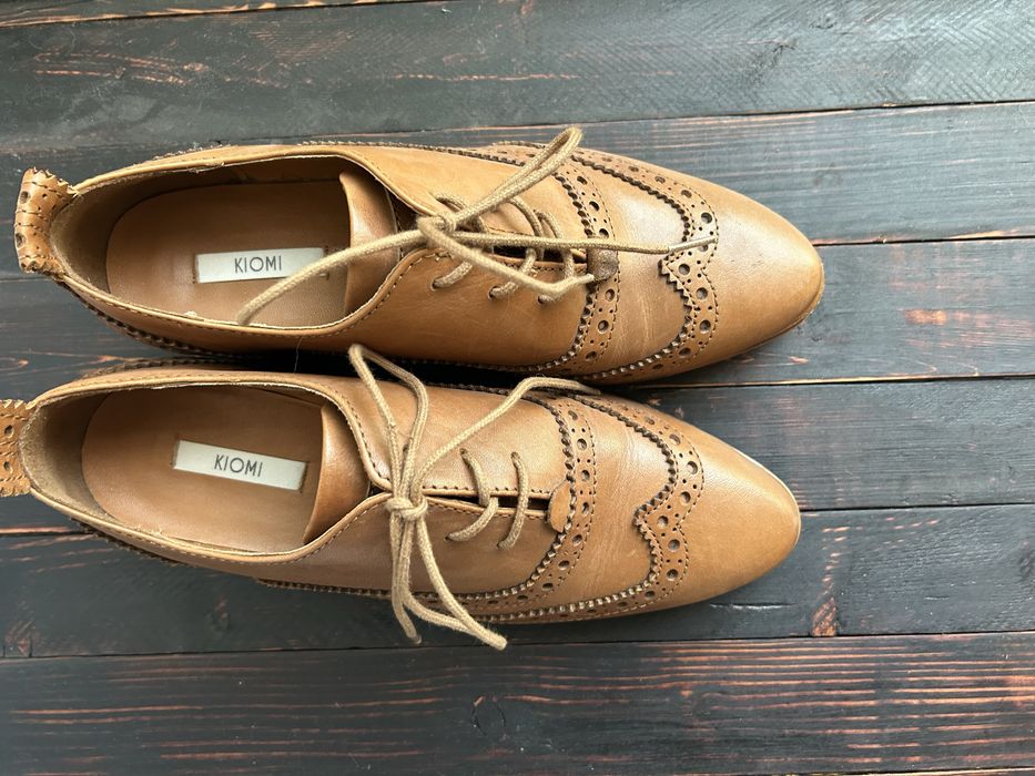 Продам женские кожаные туфли броги италия