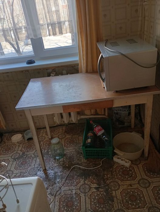 Кух гарнитур + стол кухонный