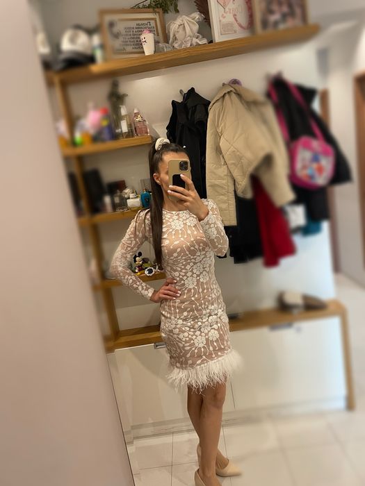 Официална рокля с пера ХС