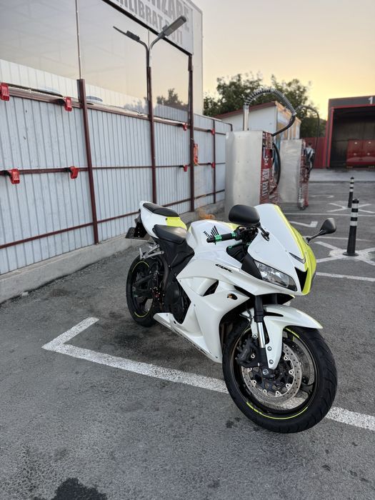 Honda CBR 600RR 2008 PC40