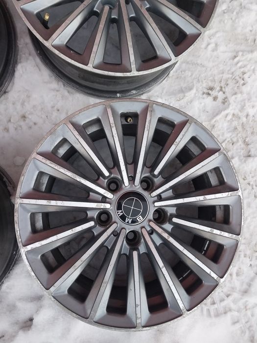 Диски R16 на BMW. Вылет ЕТ20.