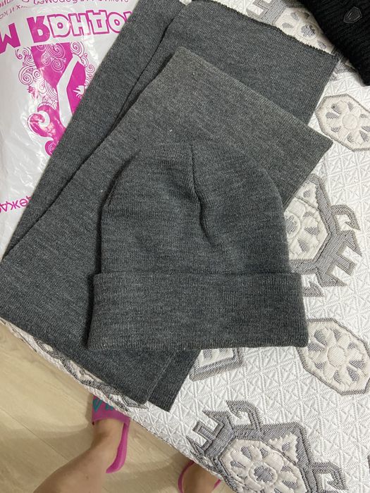 Комплекты шапок