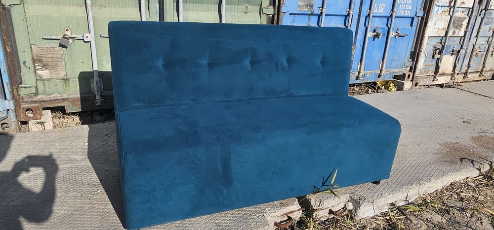 Диван стол сатылады кафеге