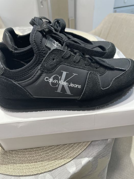 Кецове Calvin Klein