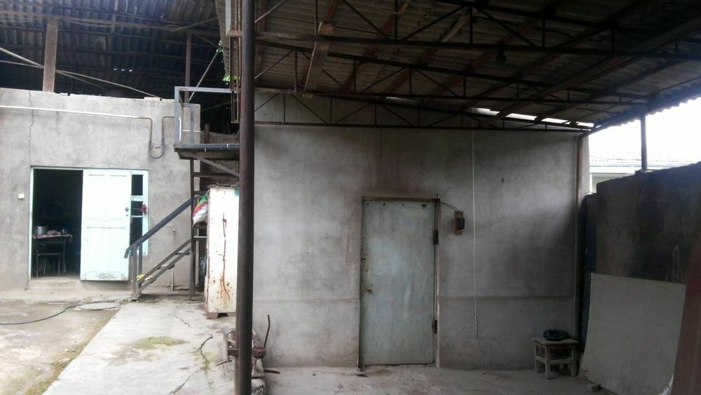 Продается участок  Мирзо Улугбекском районе 4 сотки 5комнат