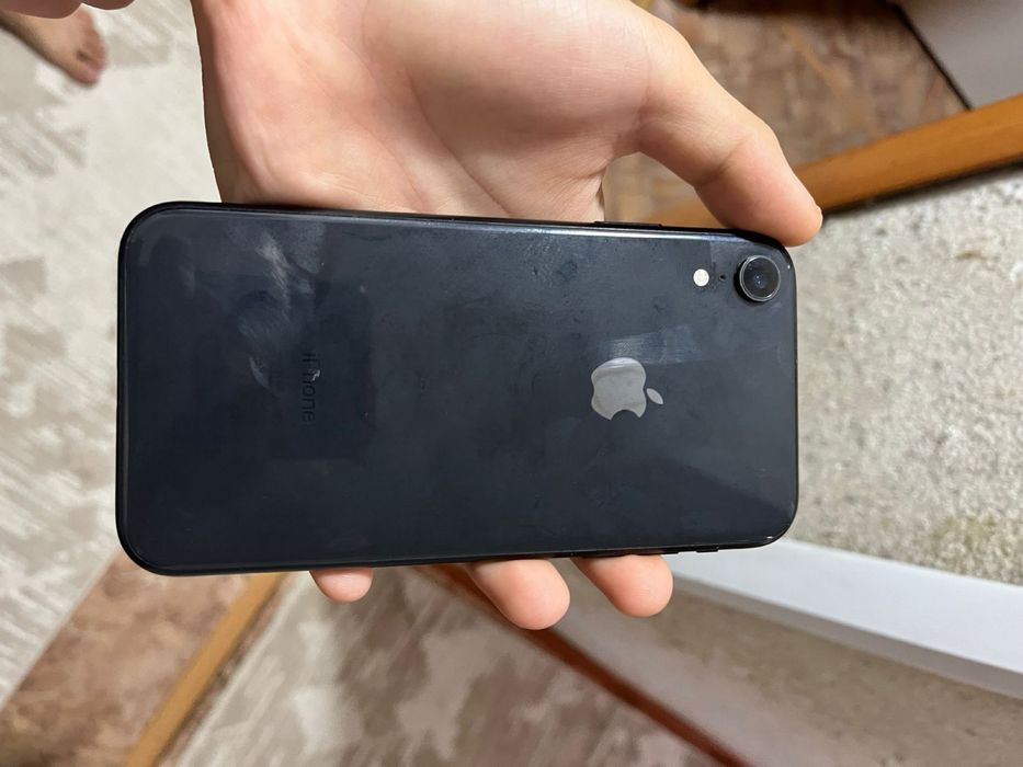 Продаю Iphone xr