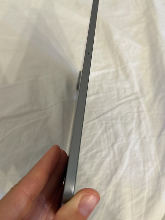 Vând iPad Pro 11 inch, generația a 4-a, 128 GB, Wi-Fi