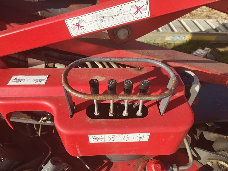 Vând / Închiriez Nacela Hinowa goldlift 14.70