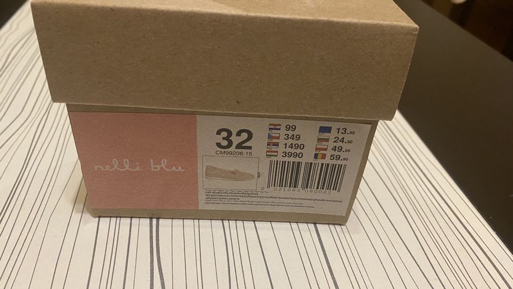 Официални обувки за момиче