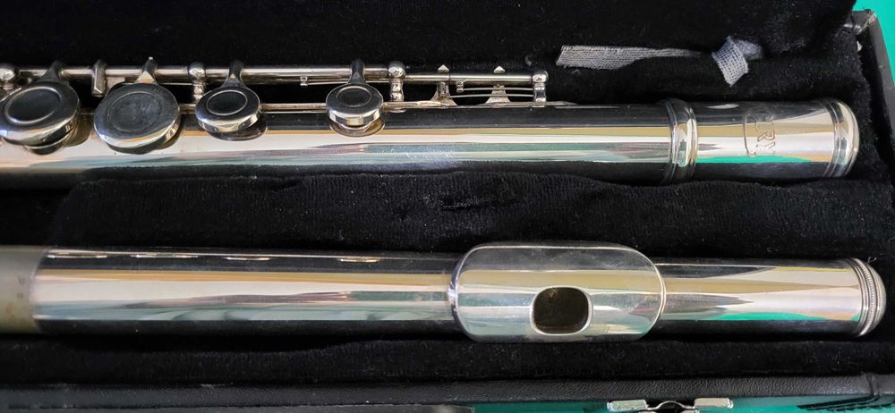 Продам флейту Mercury в футляре