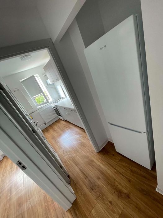 Ofer spre inchiriere apartament 3 camere, Valenii de Munte ! Pentru mai multe detalii privat.