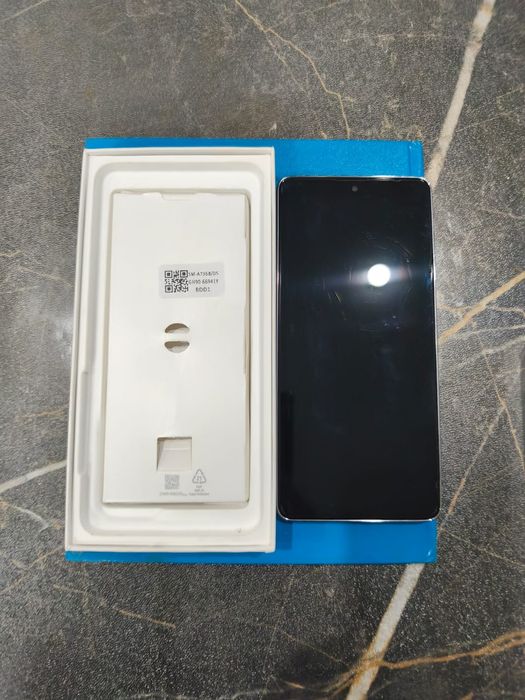 Самсунг A 73 5g 256гб